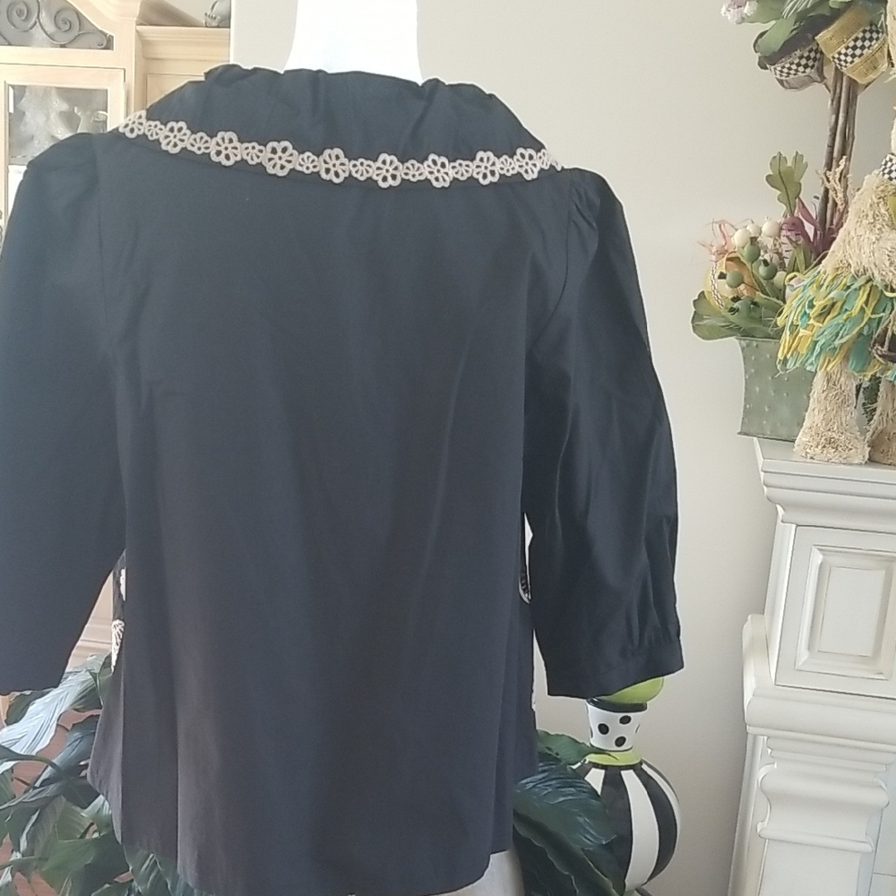 Hazel Black Jacket with Cream Lace Details - Picture 5 of 6